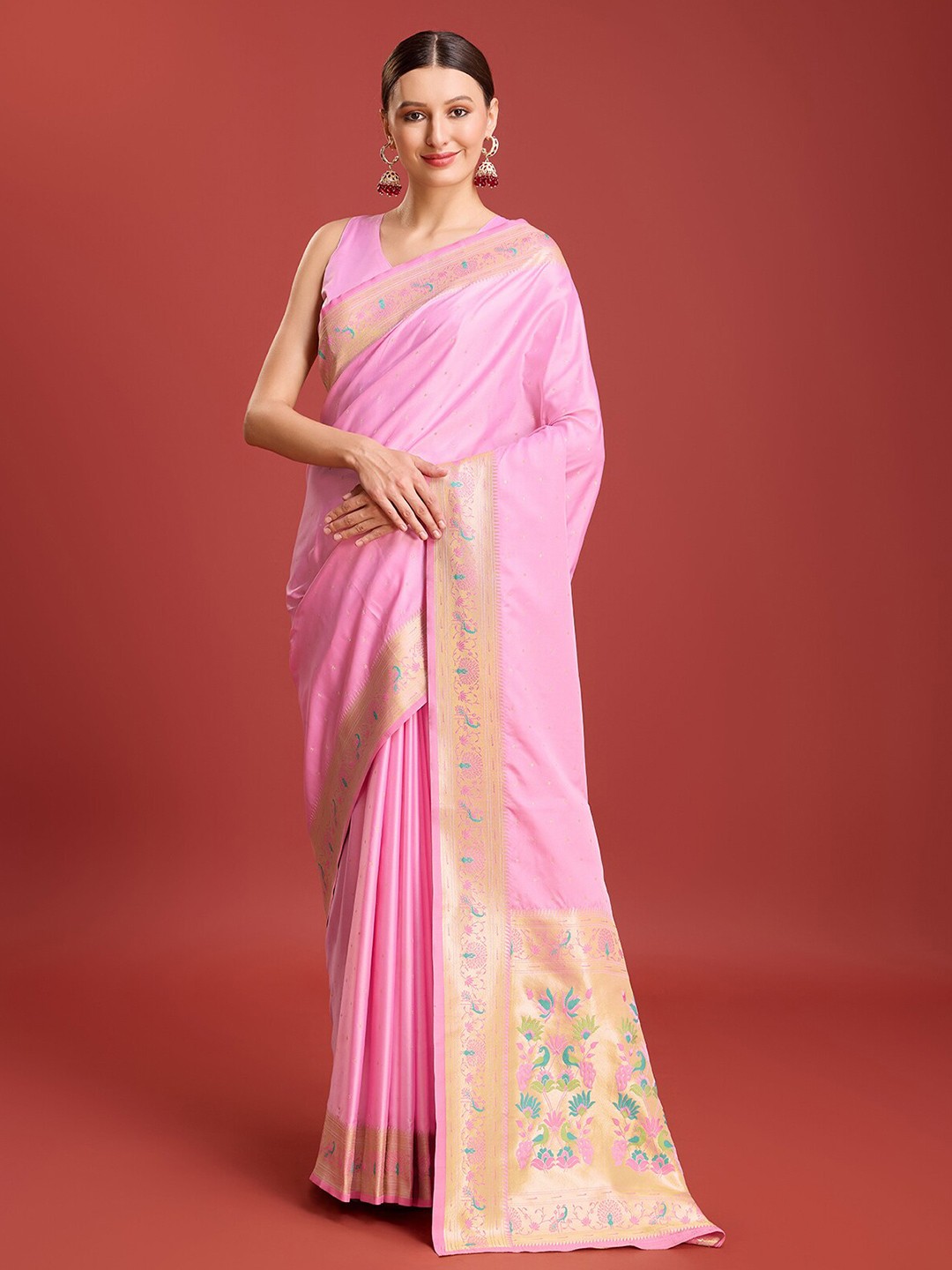 

MONJOLIKA FASHION Ethnic Motifs Zari Paithani Saree, Pink