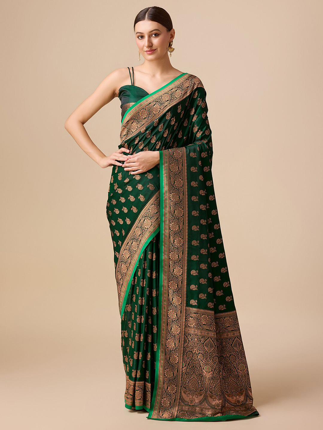 

MONJOLIKA FASHION Woven Design Zari Banarasi Saree, Green