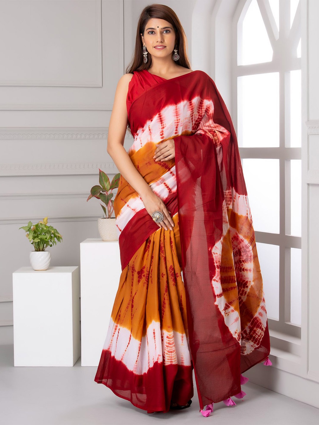 

Shivanya Handicrafts Tie and Dye Pure Cotton Block Print Saree, Maroon