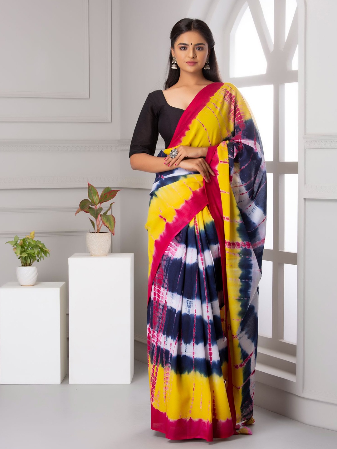 

Shivanya Handicrafts Tie and Dye Pure Cotton Block Print Saree, Navy blue