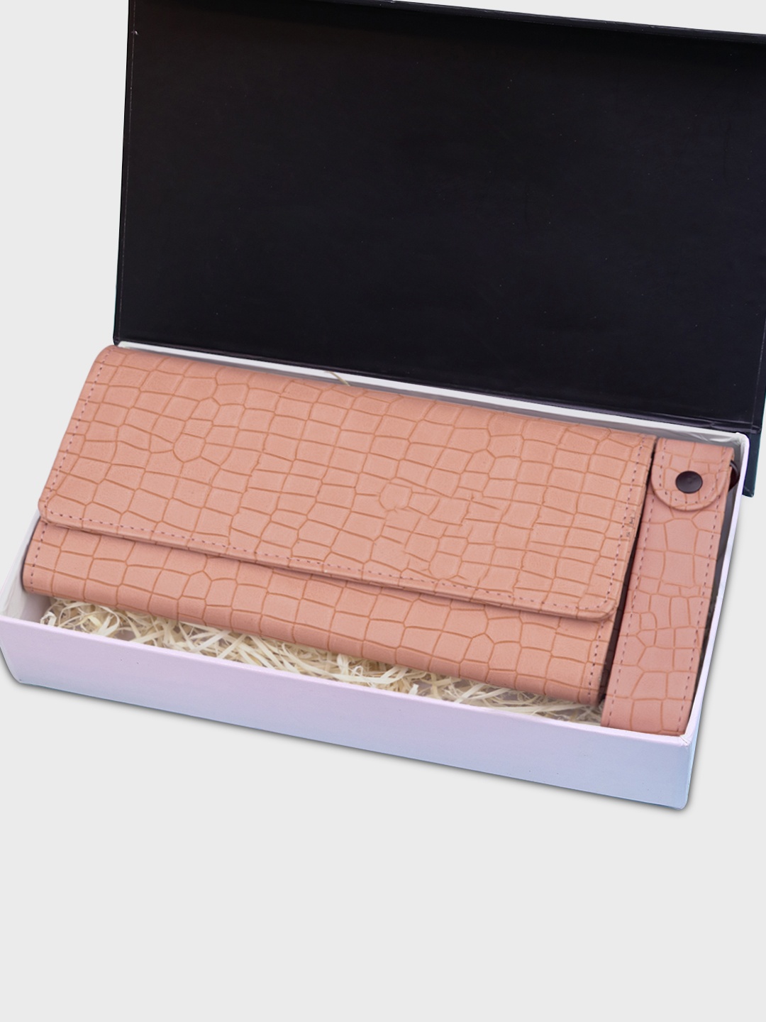

The Wallet Store Unisex Leather Wallet And Keychain Accessory Gift Set, Beige