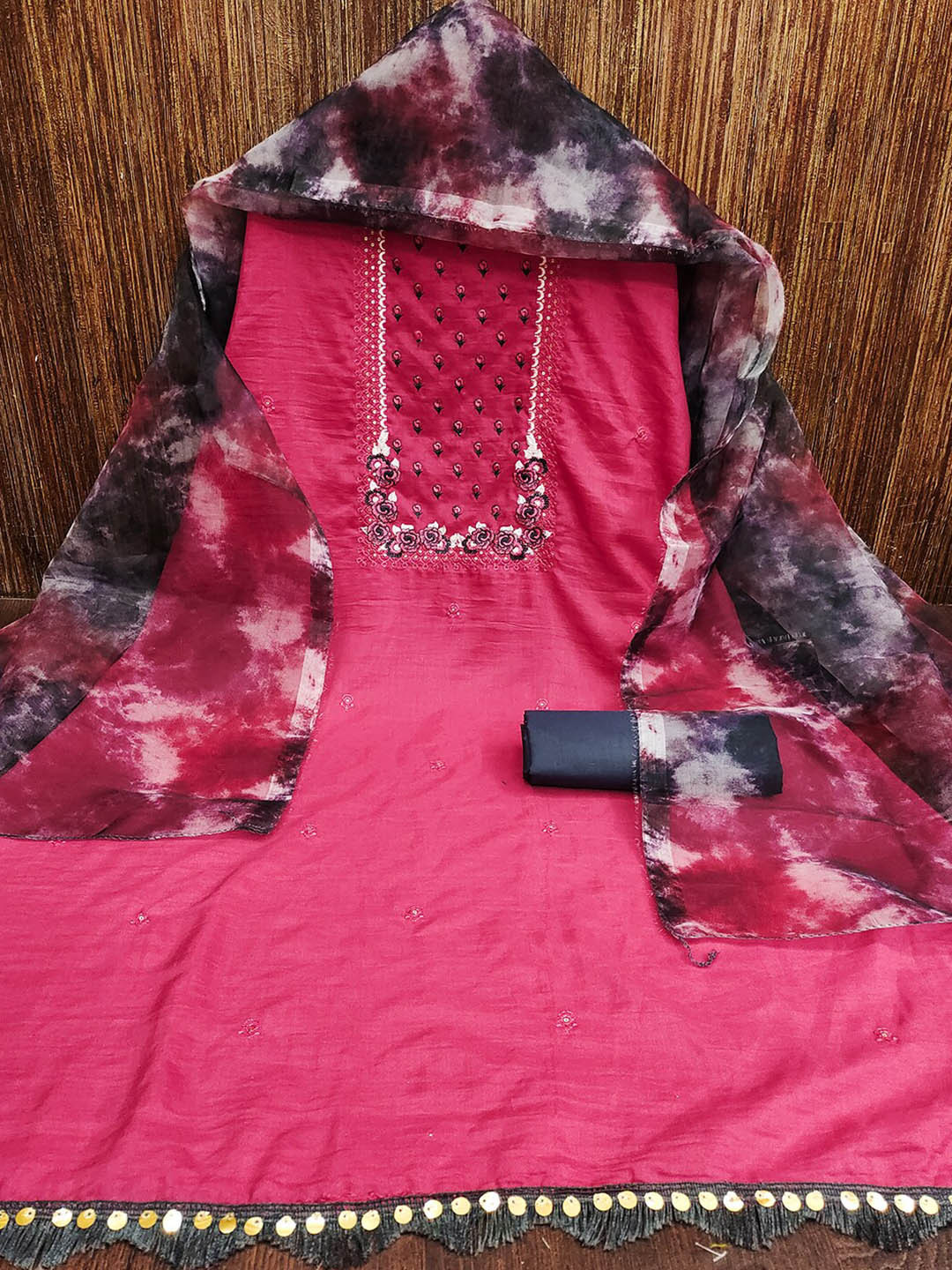 

Lilots Embroidered Unstitched Dress Material, Pink
