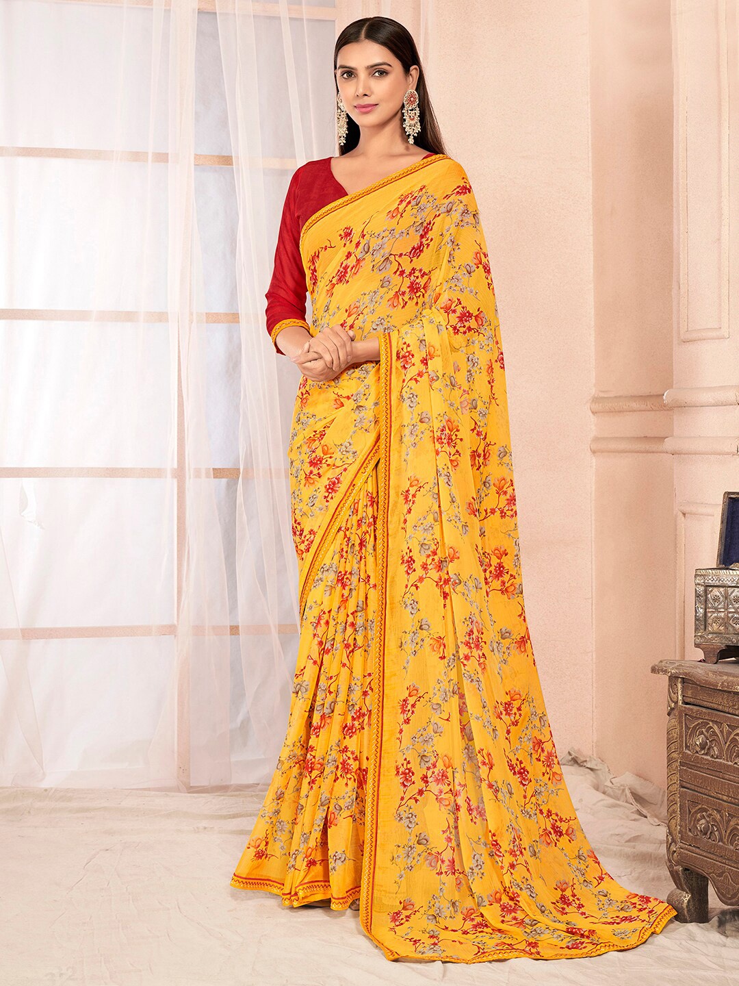 

Mitera Floral Printed Pure Chiffon Ikat Saree, Yellow