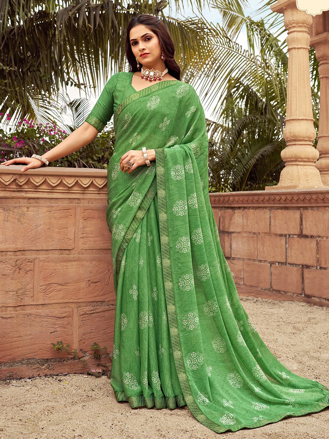 

Mitera Floral Pure Chiffon Saree, Green