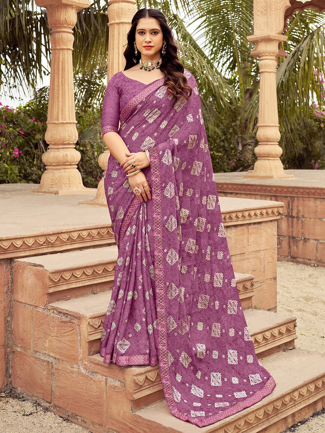 

Mitera Floral Printed Embroidered Saree, Magenta