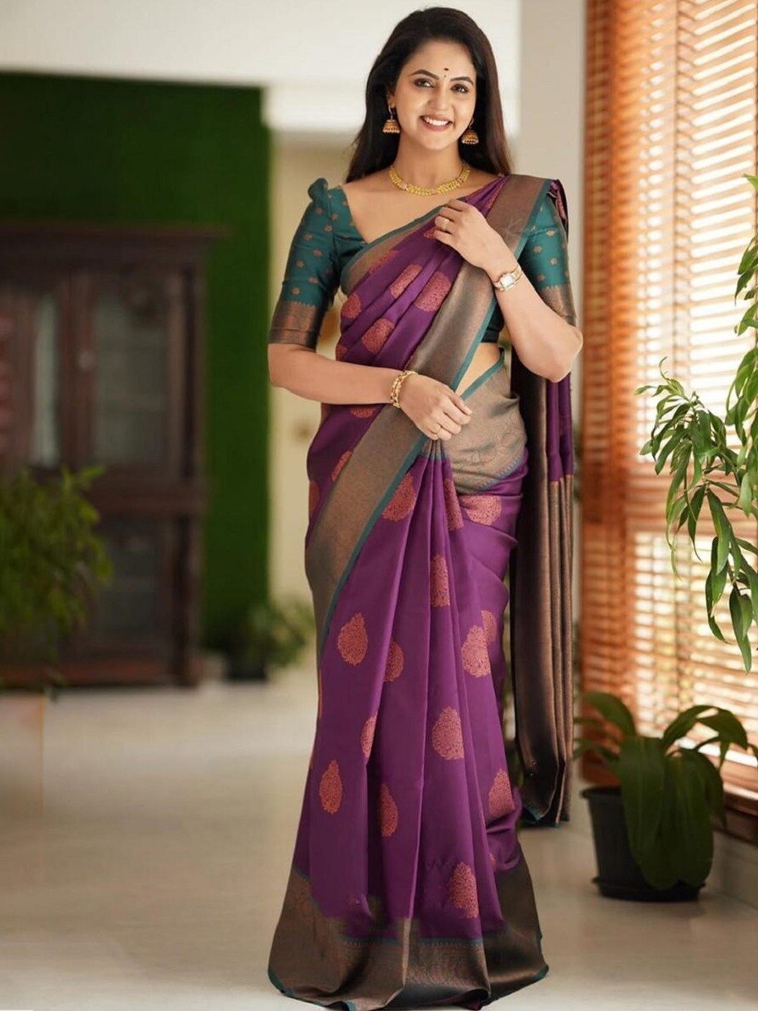 

Marziyaa Ethnic Woven Design Zari Silk Cotton Banarasi Saree, Purple