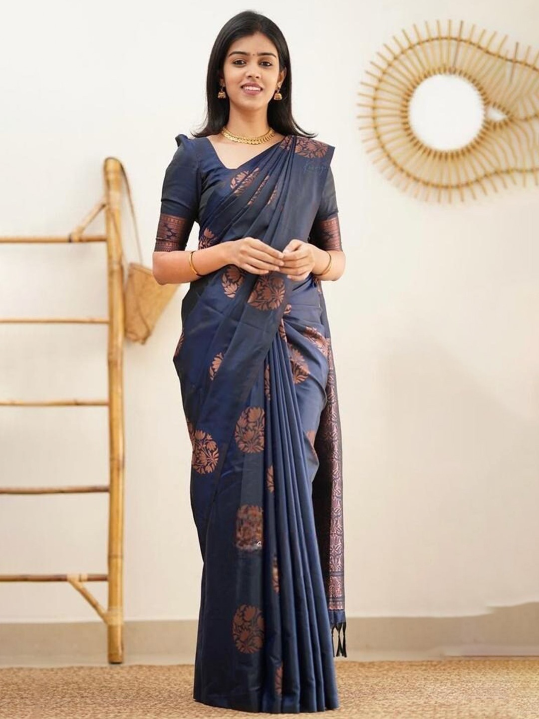

Marziyaa Ethnic Motifs Woven Design Silk Cotton Banarasi Zari Saree, Navy blue
