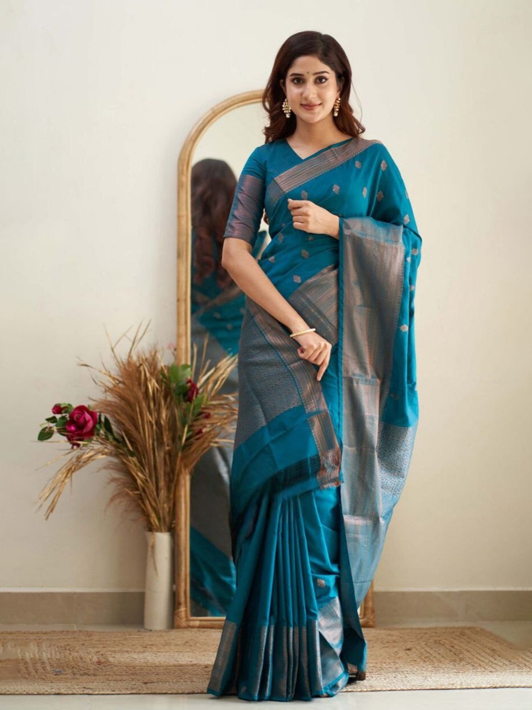 

Marziyaa Ethnic Motif Woven Design Silk Cotton Banarasi Zari Saree, Blue