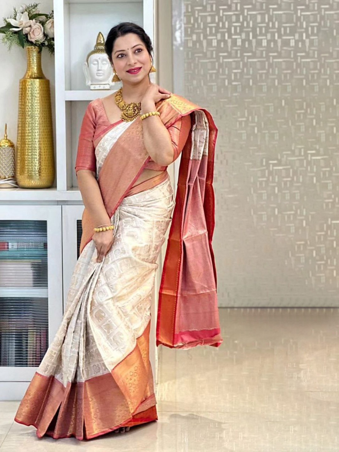 

Marziyaa Ethnic Woven Design Zari Silk Cotton Banarasi Saree, Cream