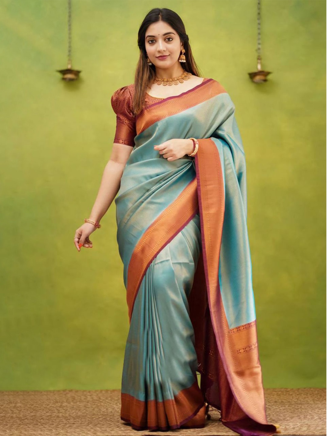 

Marziyaa Geometric Woven Design Zari Silk Cotton Banarasi Saree, Sea green