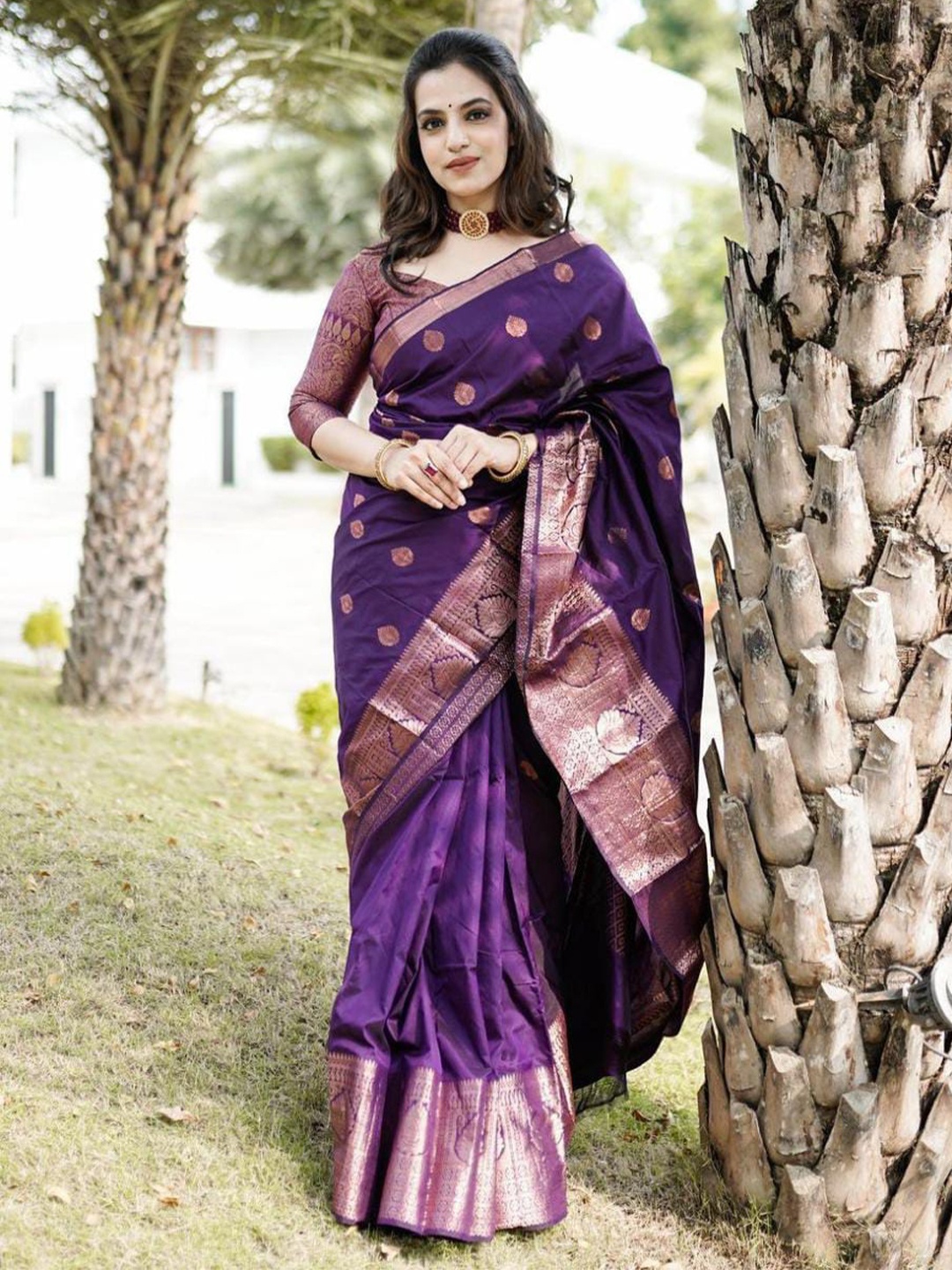 

Marziyaa Ethnic Woven Design Zari Silk Cotton Banarasi Saree, Purple