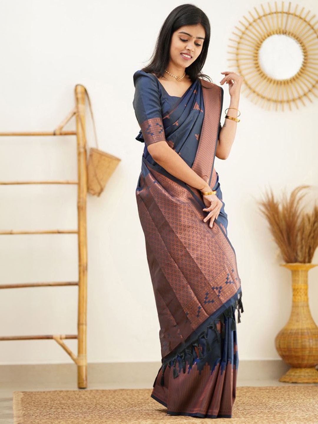 

Marziyaa Woven Design Zari Silk Cotton Banarasi Saree, Navy blue