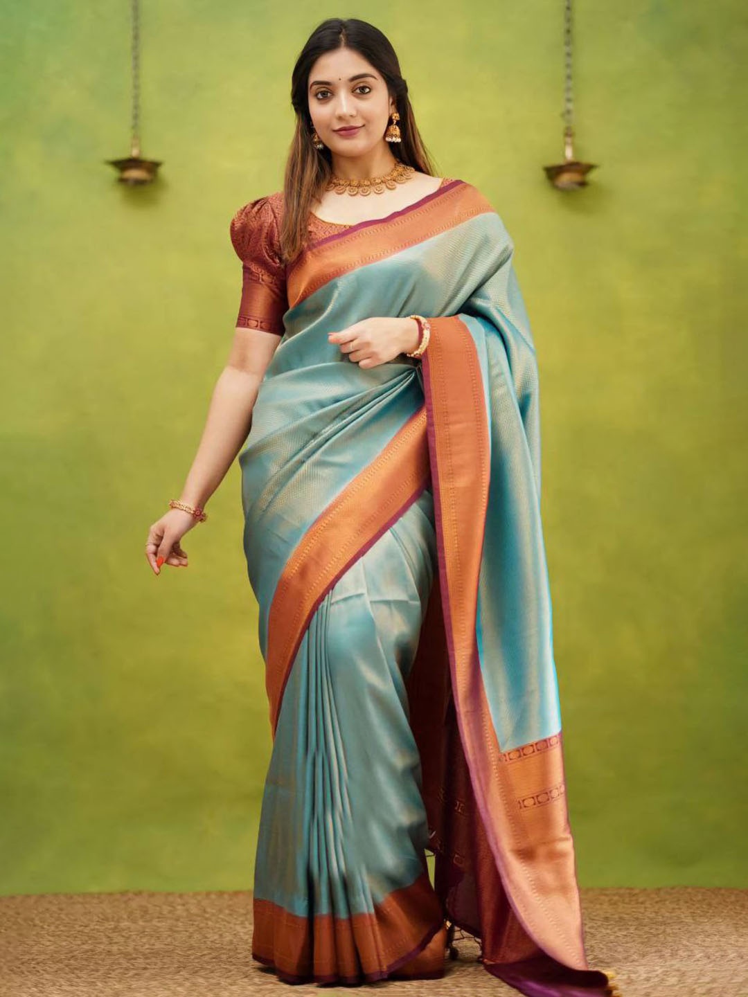 

Marziyaa Geometric Woven Design Zari Silk Cotton Banarasi Saree, Sea green