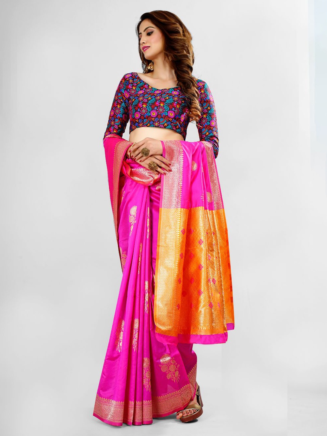

Aagiri Floral Woven Design Banarasi Saree, Pink