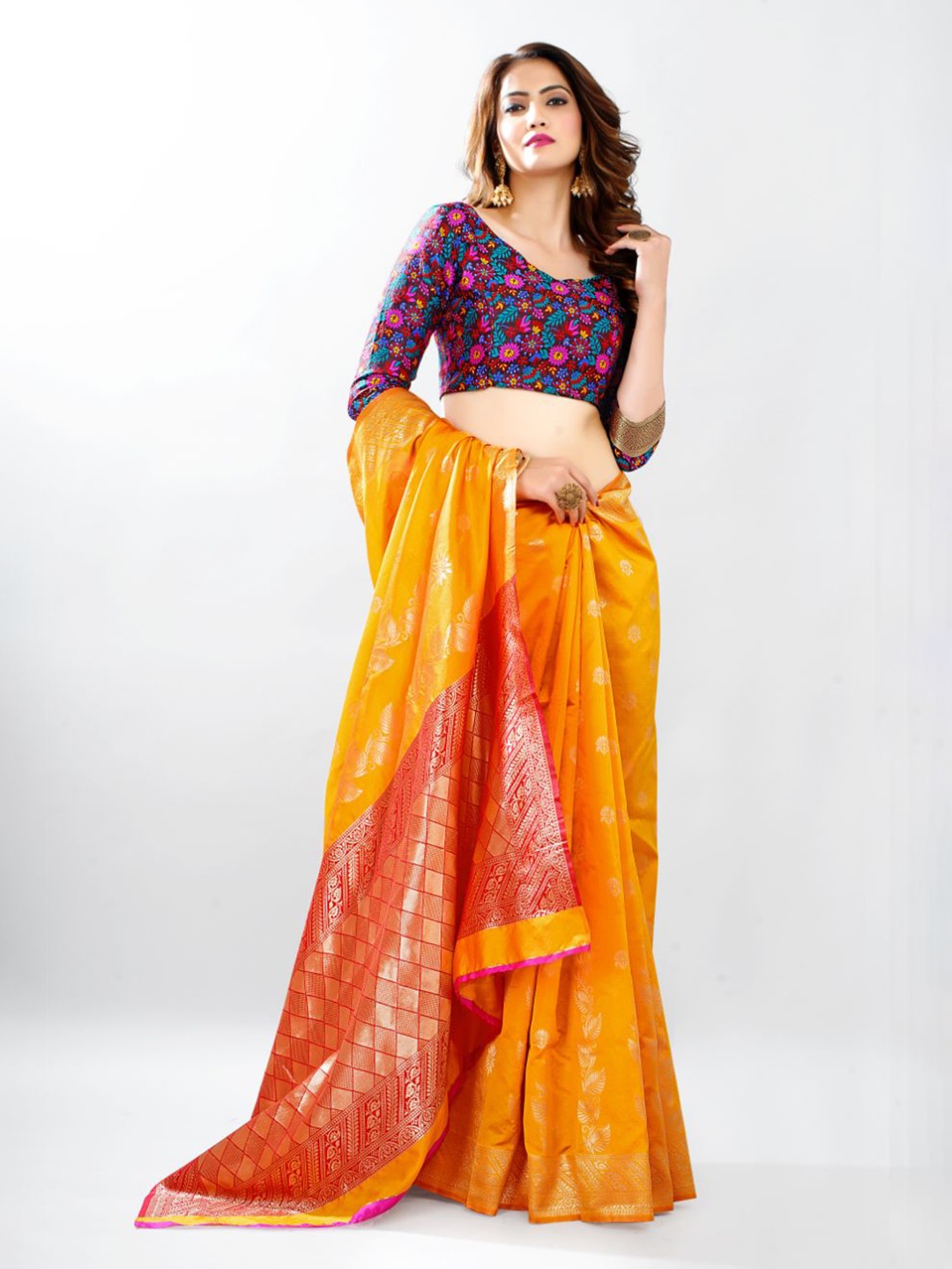 

Aagiri Woven Design Zari Banarasi Saree, Yellow