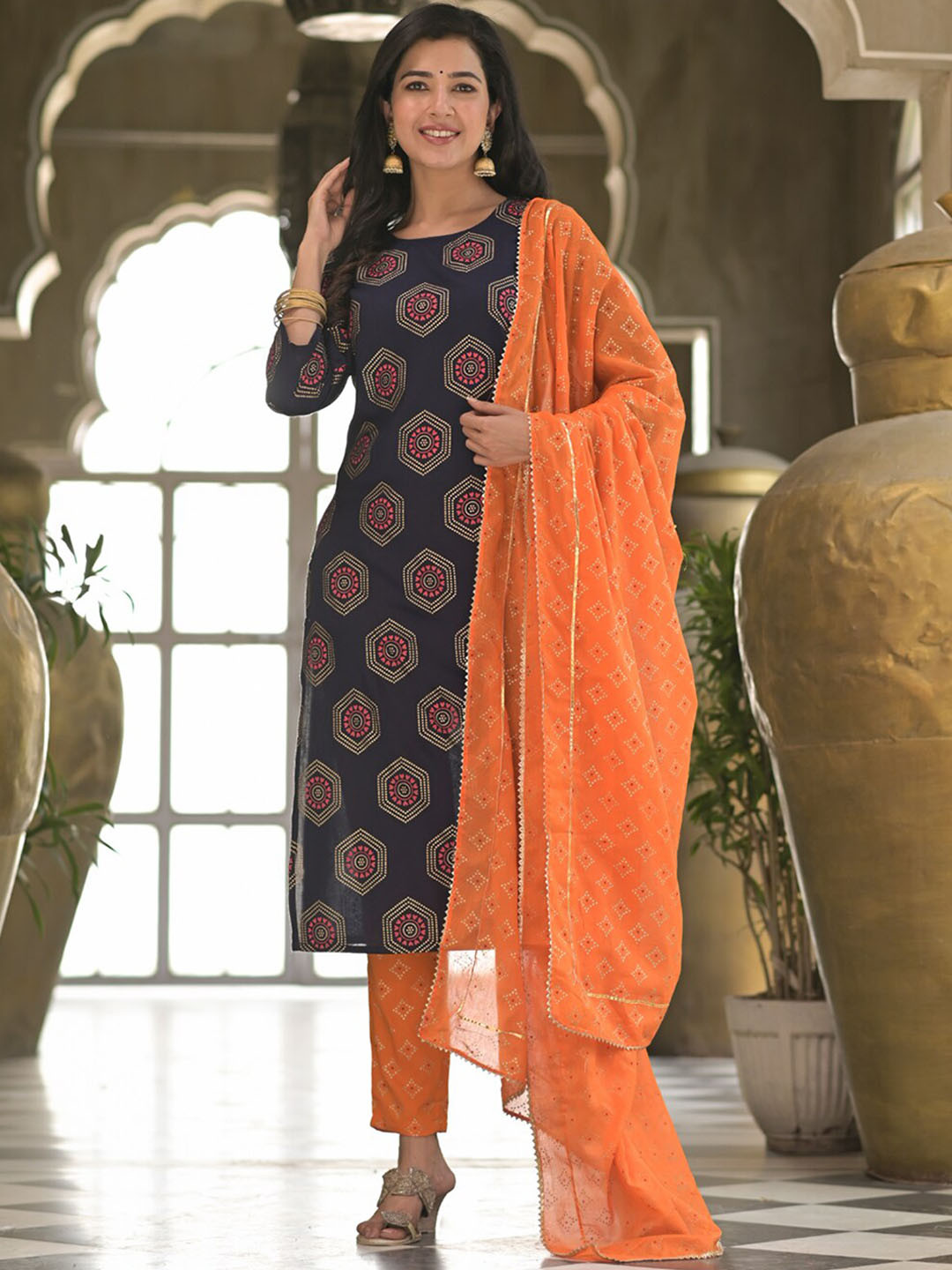 

KPF Floral Printed Regular Kurta with Trousers & Dupatta, Blue