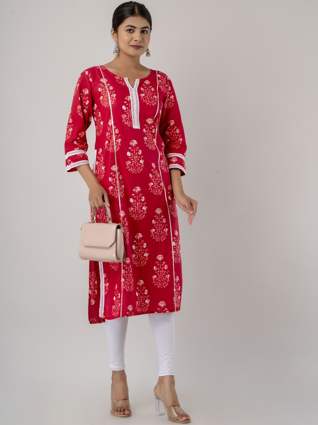 

SHOOLIN Ethnic Motifs Printed Regular Sleeves Gotta Patti Cotton Straight Kurta, Red