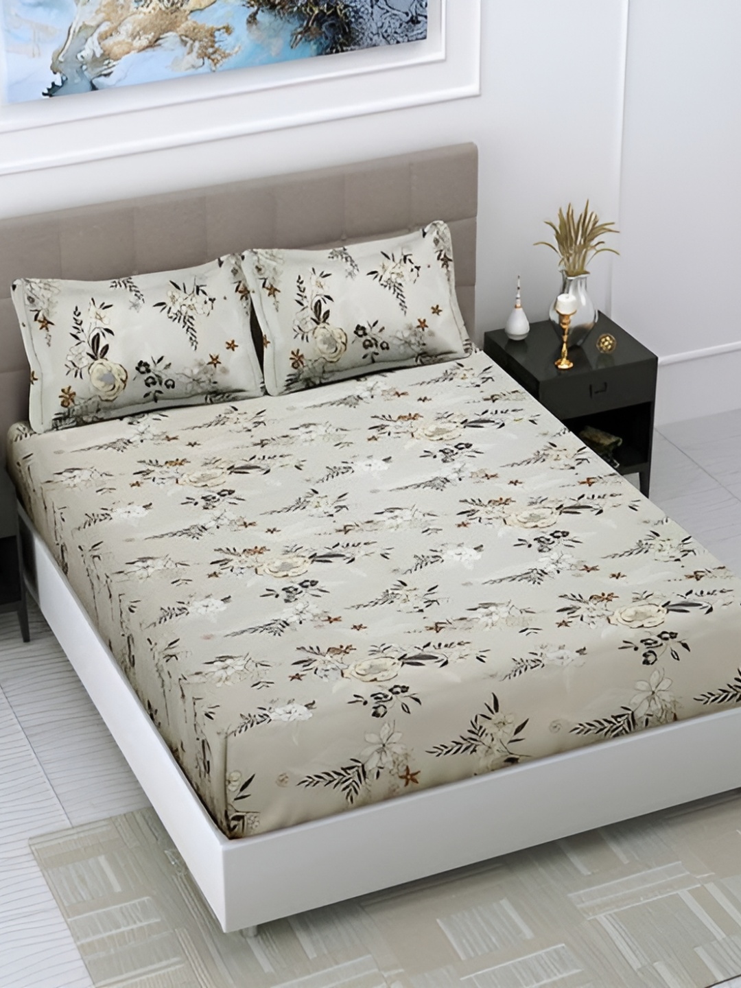 

Quirky Home Beige & Black Ethnic Motifs 144 TC Queen Fitted Bedsheet with 2 Pillow Covers