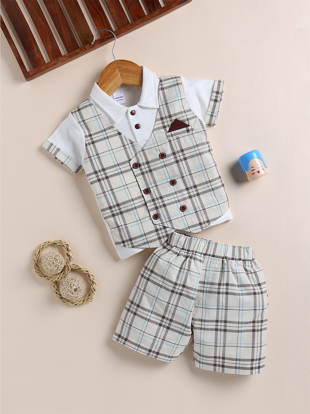 Moms Love Boys Checked Pure Cotton T-shirt with Shorts, Beige
