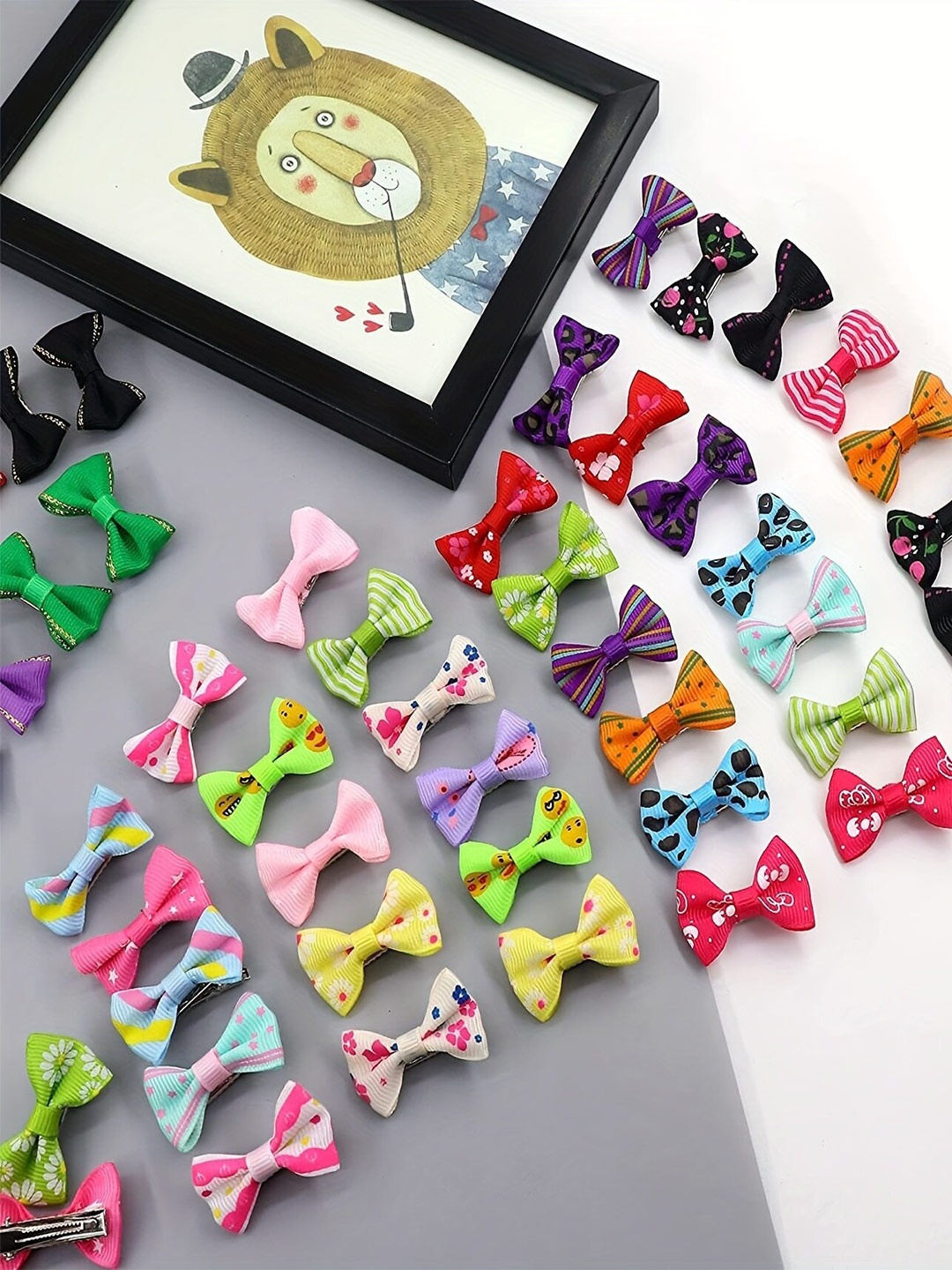 

LYTIX Girls Set of 20 Assorted Soft Fabric Alligator Bow Hair Clips