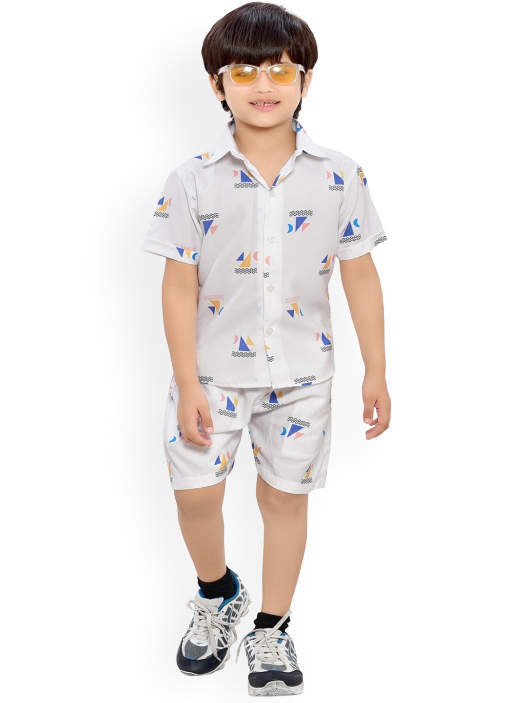 

BAESD Boys Printed Shirt with Shorts, White