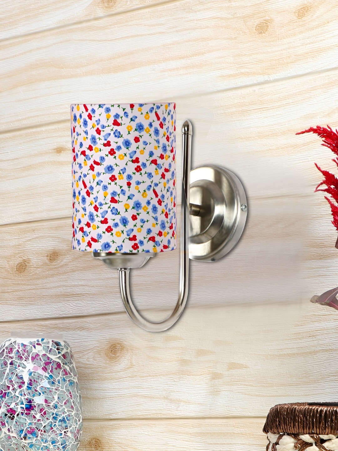 

Devansh White & Red Printed Metal Traditional Cylinder Shaped Wall Lamp