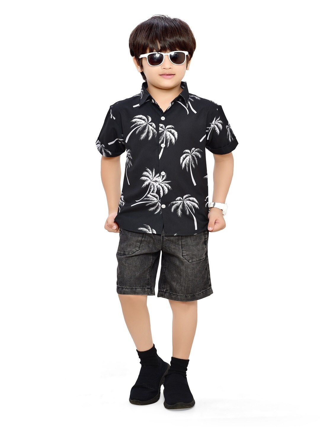 

BAESD Boys Comfort Floral Printed Spread Collar Short Sleeves Casual Shirt, Black