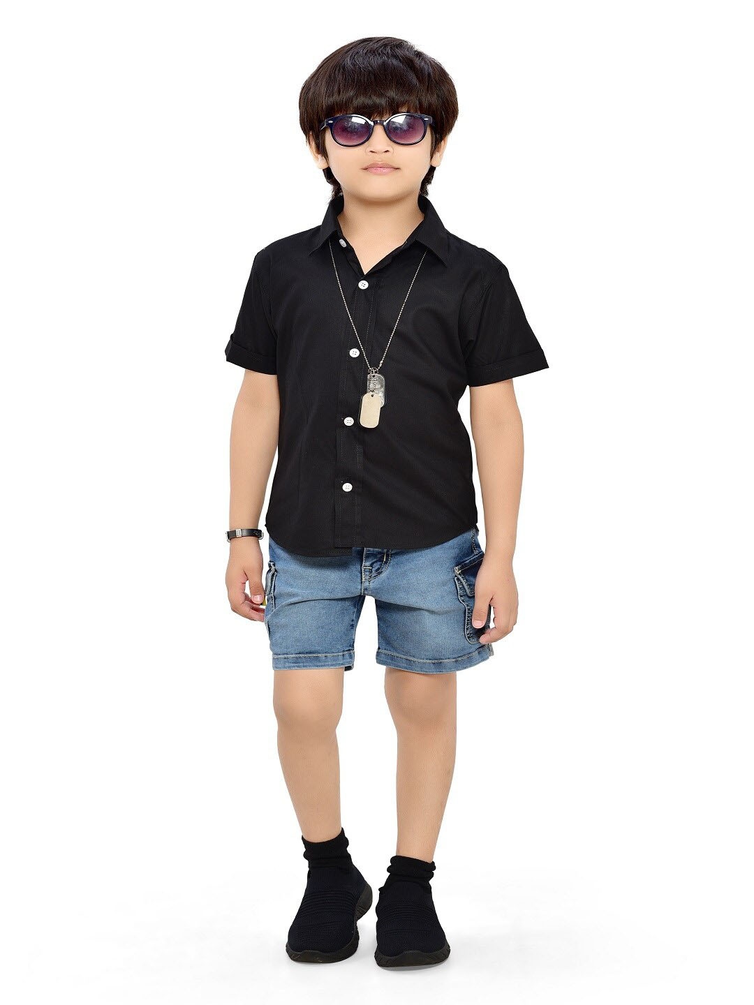 

BAESD Boys Comfort Spread Collar Short Sleeves Shirt, Black