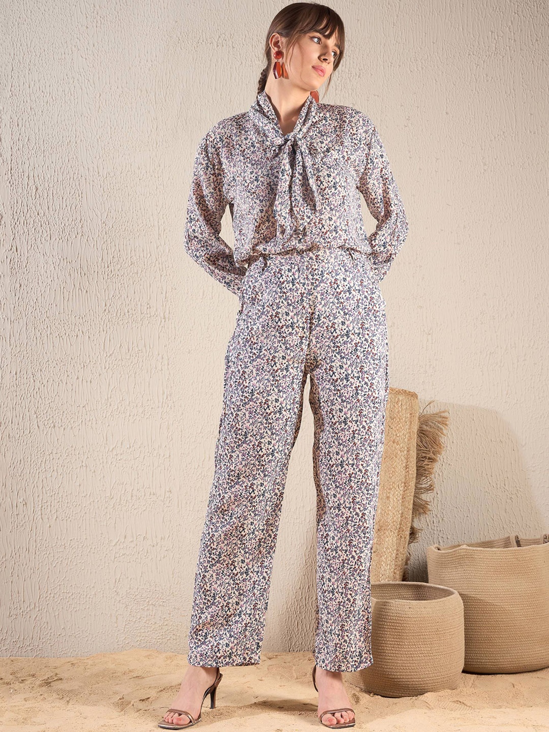 

SASSAFRAS Cream-Coloured Floral Printed Top & Trousers
