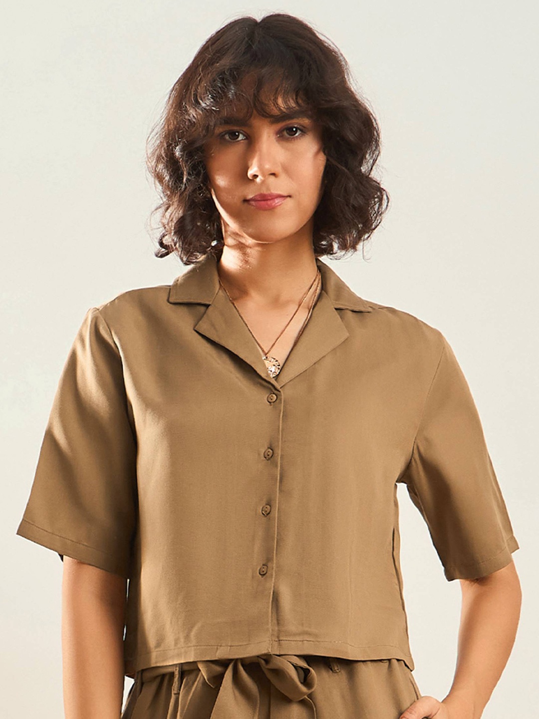 

SASSAFRAS Khakhi Notch Collar Short Sleeves Crop Casual Shirt, Khaki
