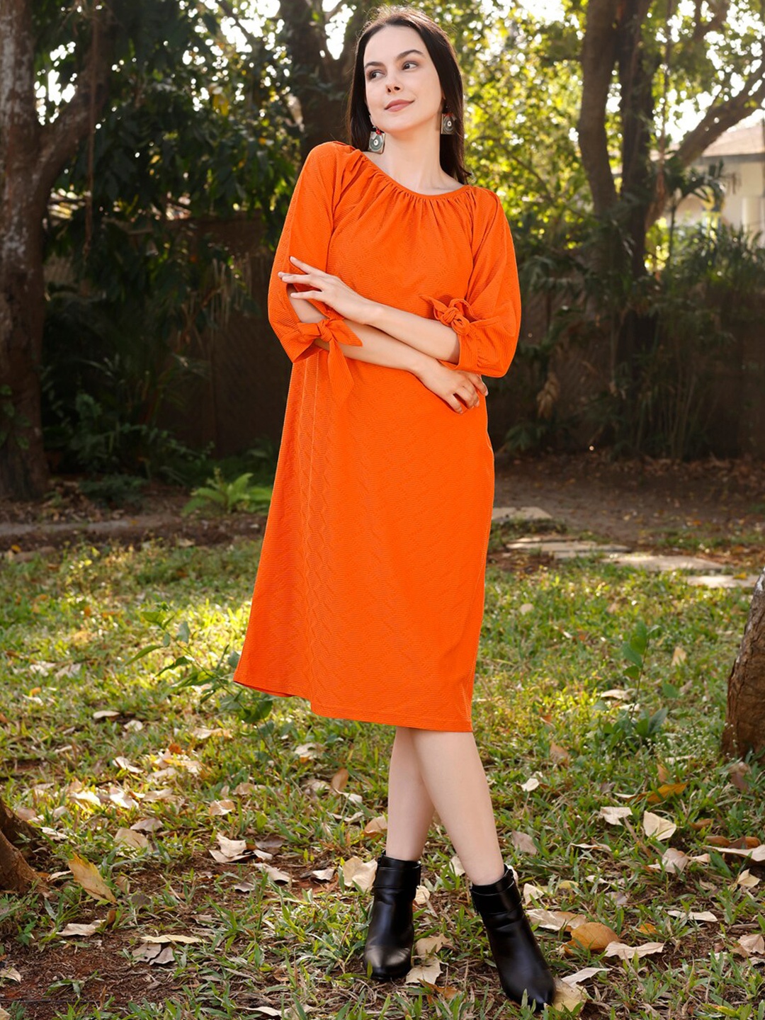 

PURVAJA Round Neck A-Line Dress, Orange