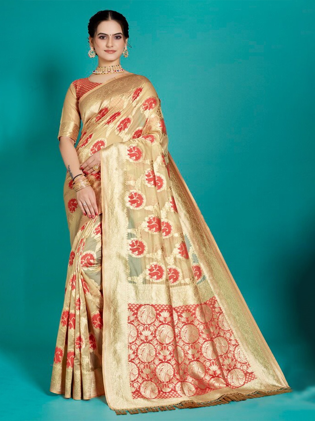 

Aagiri Ethnic Woven Design Zari Organza Banarasi Saree, Cream