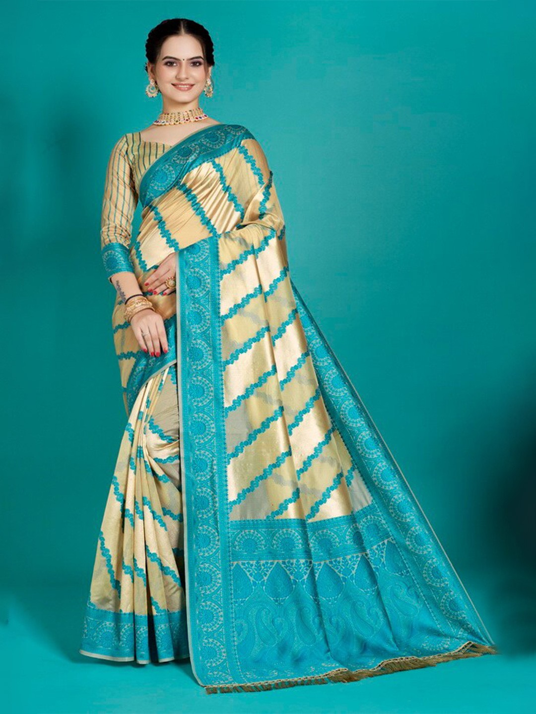 

Aagiri Striped Woven Design Zari Organza Banarasi Saree, Sea green