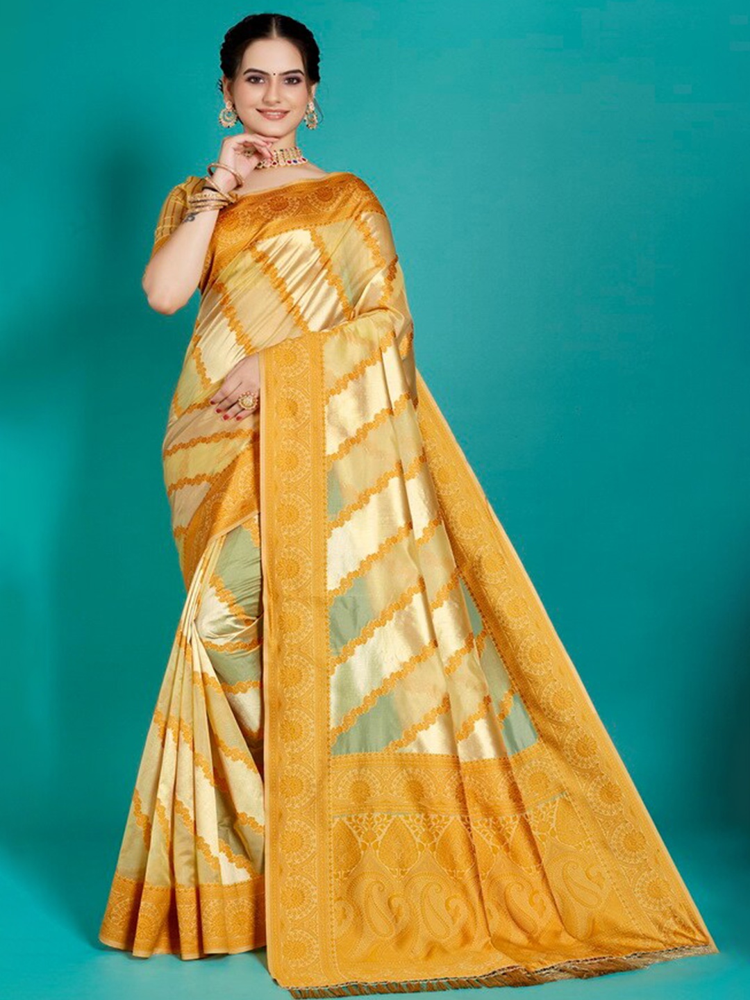 

Aagiri Striped Woven Design Zari Organza Banarasi Saree, Yellow