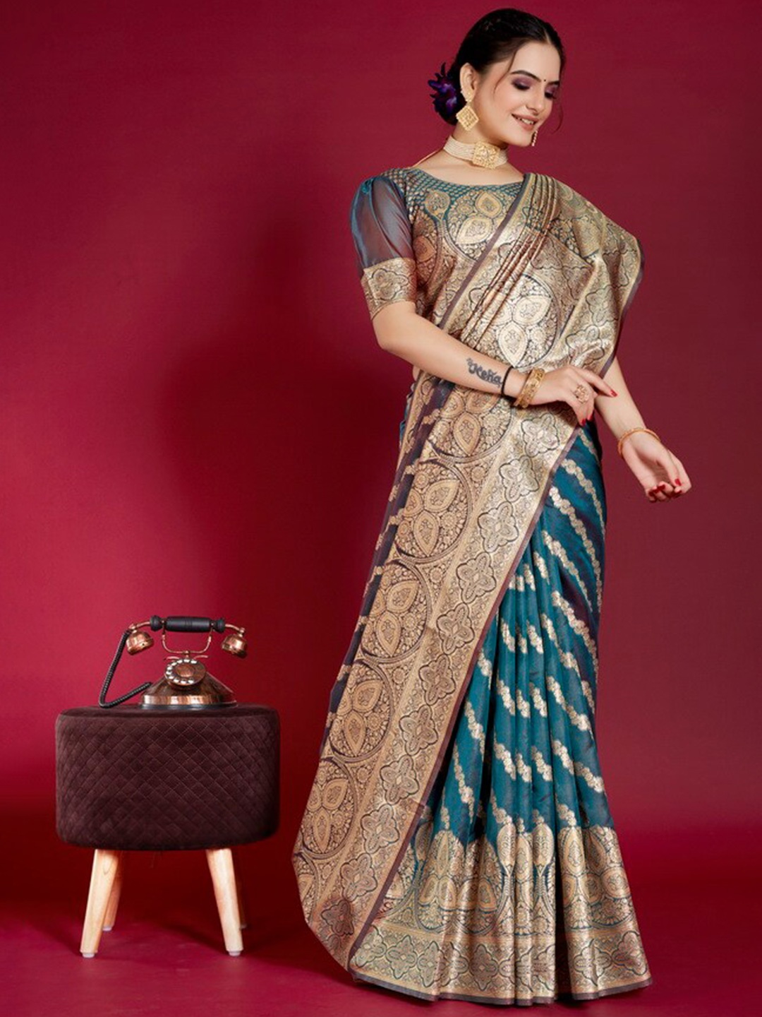 

Aagiri Woven Design Zari Organza Banarasi Saree, Teal