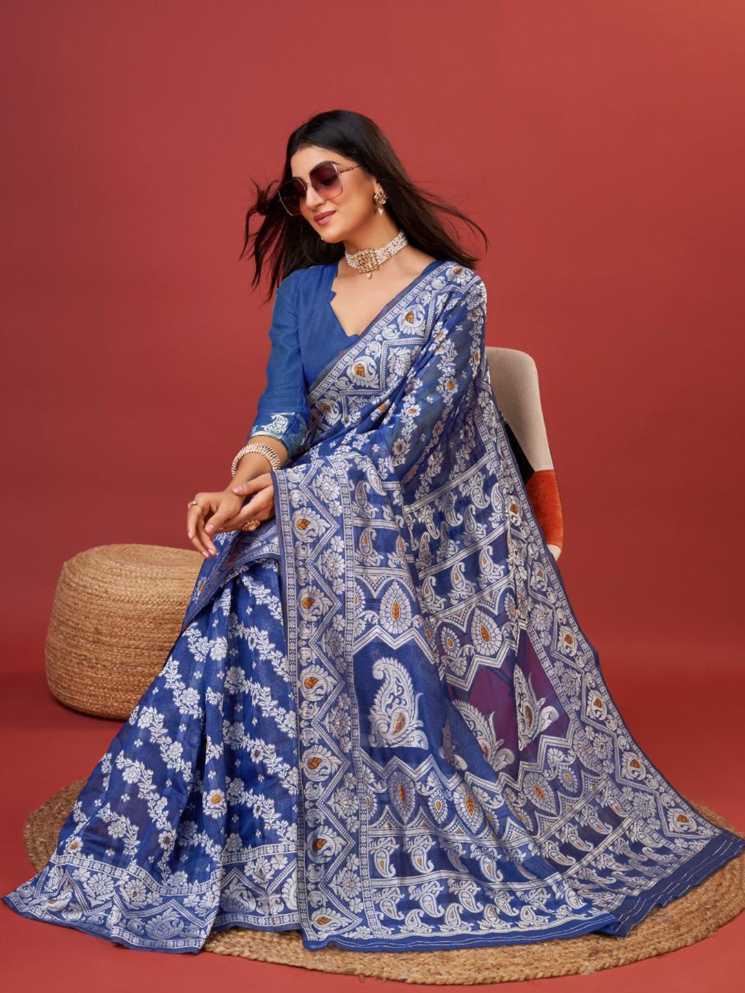 

PAVANPUTRA FAB Ethnic Motifs Woven Design Zari Leheriya Saree, Blue