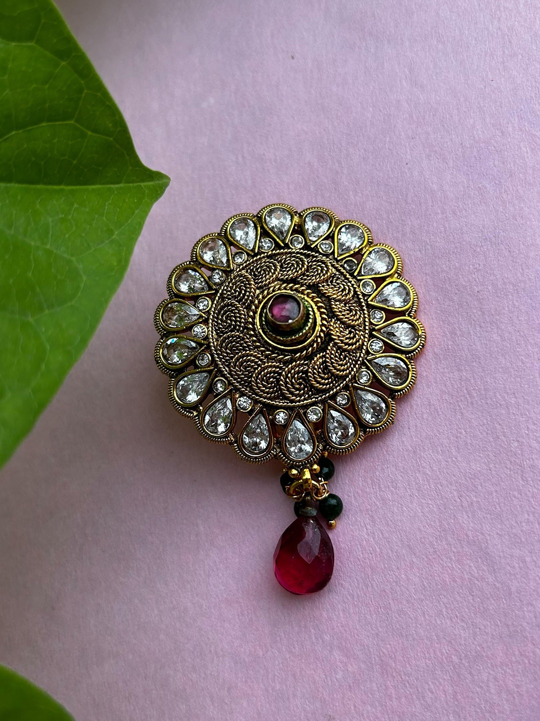 

FIROZA Kundan Studded Saree Brooch Pin Saree Accessories, Gold