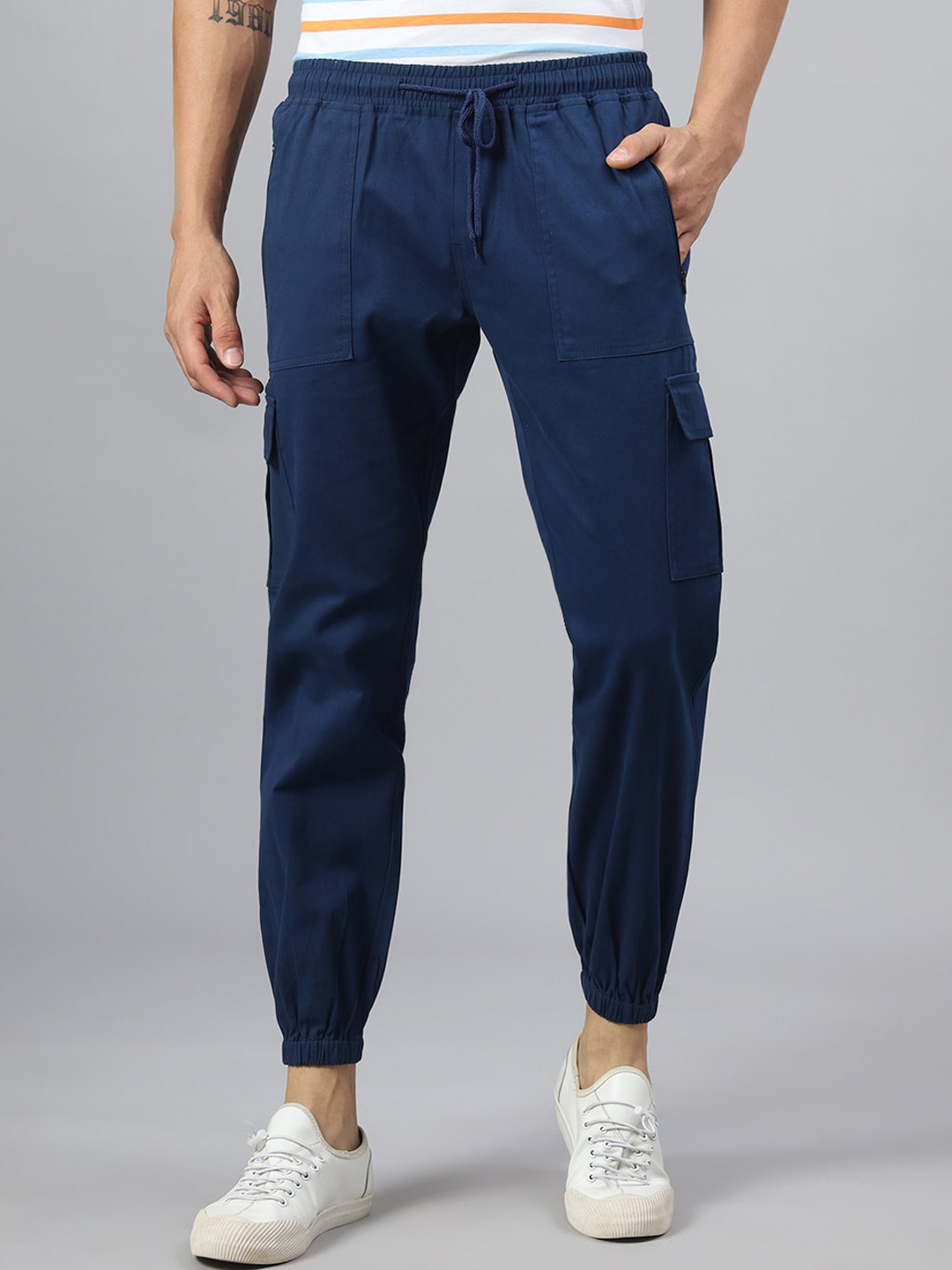 

Hubberholme Men Relaxed Straight Leg Pleated Cotton Joggers Trousers, Blue