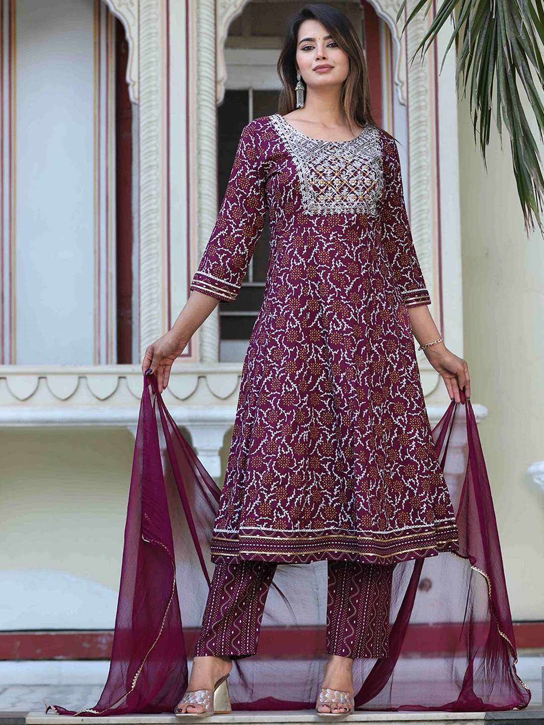 

SINGNI Ethnic Motifs Embroidered Mirror Work Anarkali Kurta & Trousers With Dupatta, Maroon