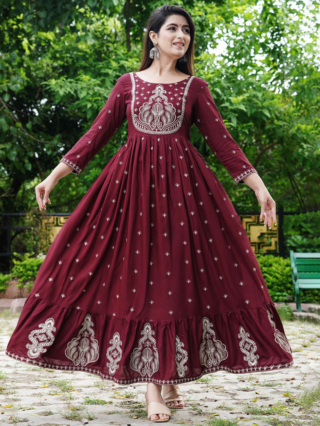 

DSS FASHION Abstract Mirror Work Square Neck Pleated Anarkali Kurta, Maroon
