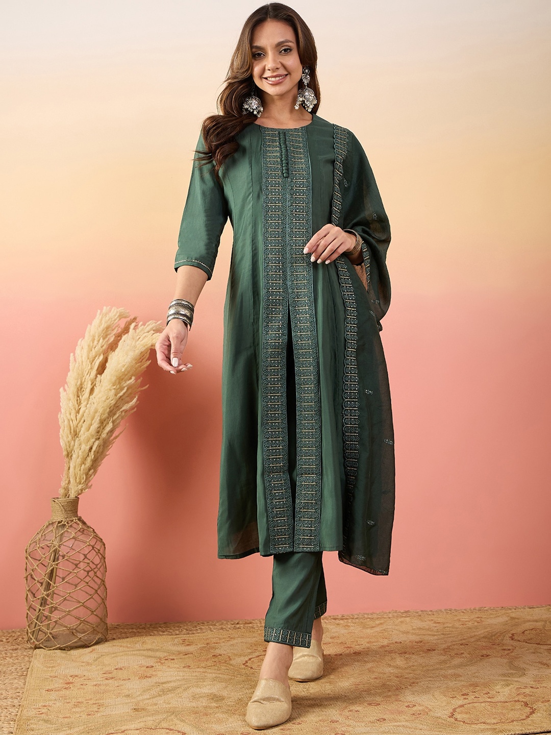 

Ariya Prints Ethnic Motifs Embroidered Straight Sequinned Pure Silk A-Line Kurti Set, Green