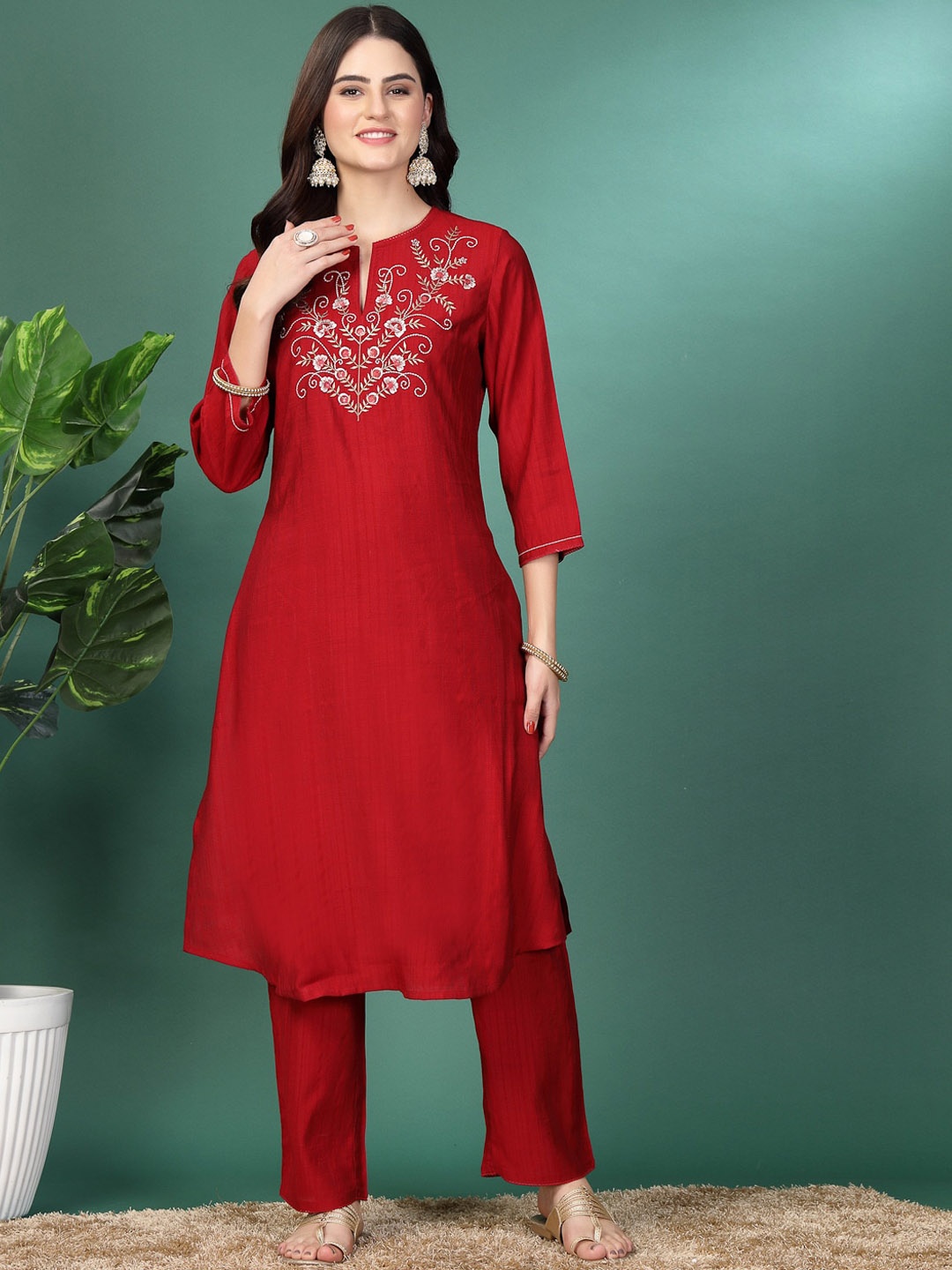 

Nayam By Lakshita Floral Yoke Design Regular Sequinned Straight Kurta With Palazzos, Red