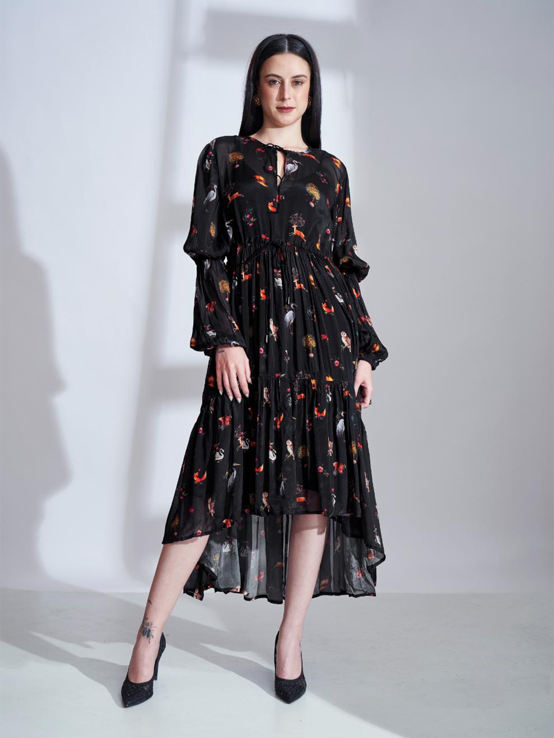 

The Samoa Floral Printed Round Neck Bell Sleeve Fit & Flare Midi Dress, Black