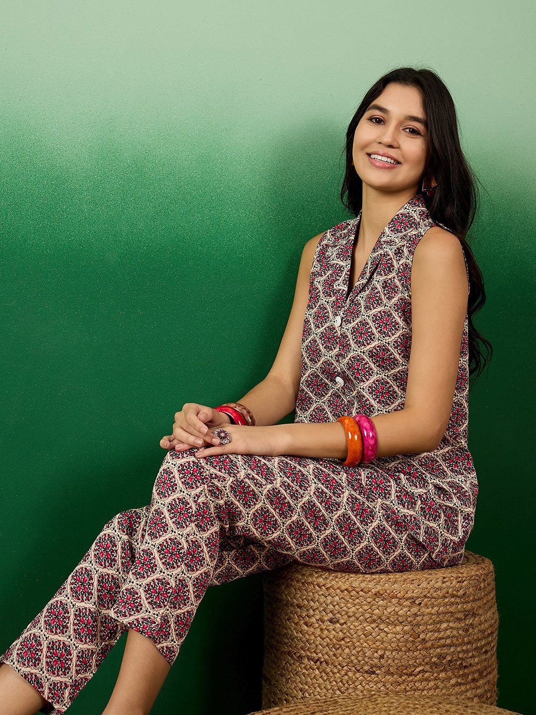 

Sangria Maroon Printed V-Neck Sleeveless Top With Trousers