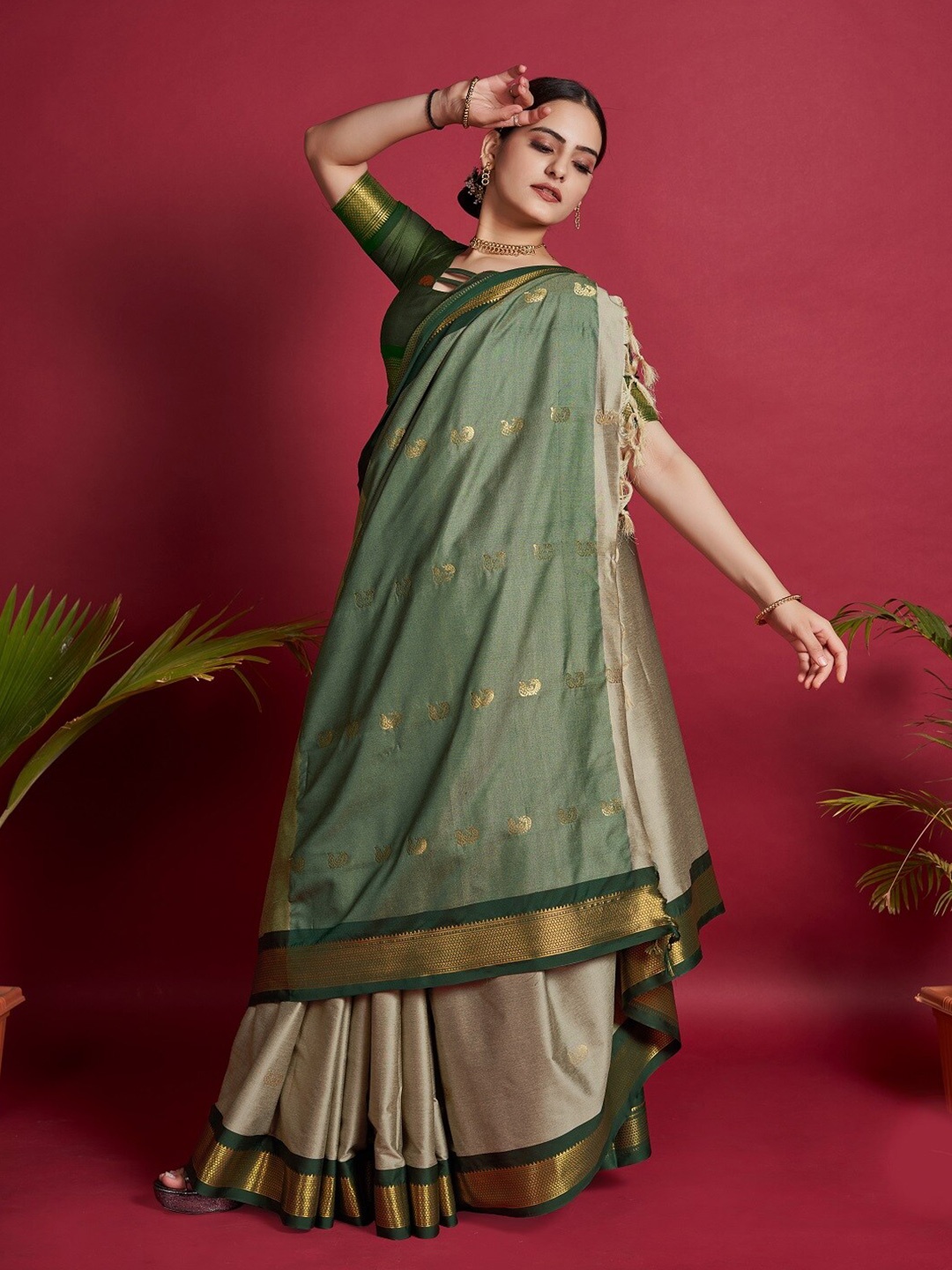 

Sarvada Ethnic Motifs Woven Design Zari Kanjeevaram Saree, Beige