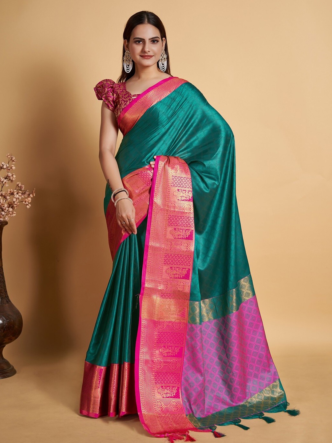 

Sarvada Geometric Woven Design Zari Banarasi Saree, Pink