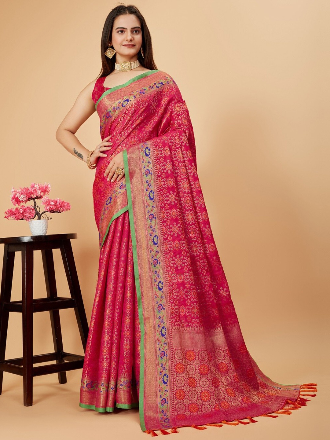 

Sarvada Woven Design Zari Silk Patola Saree, Pink