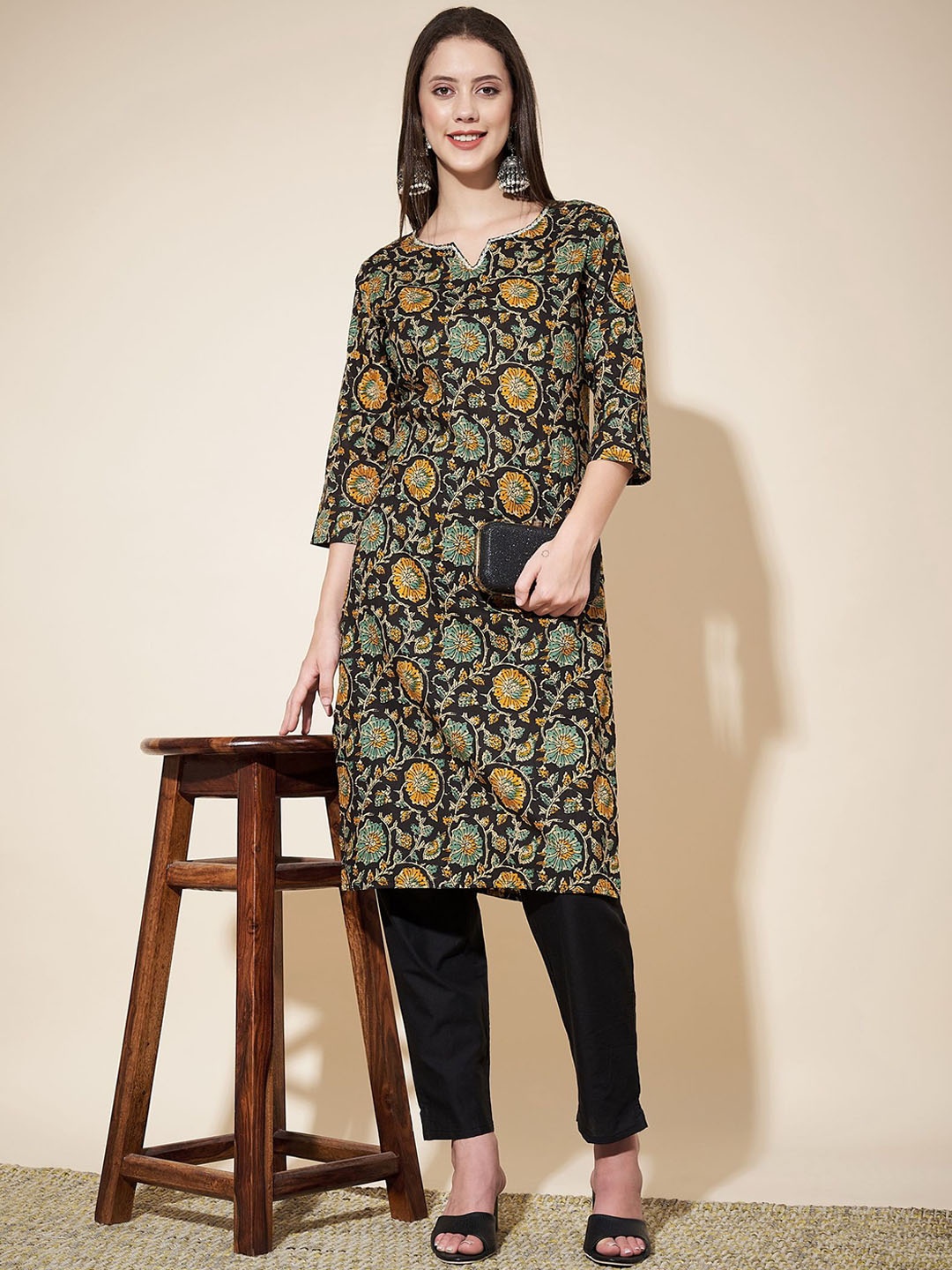 

Vbuyz Black Floral Printed Thread Work Pure Cotton Straight Kurta With Trousers