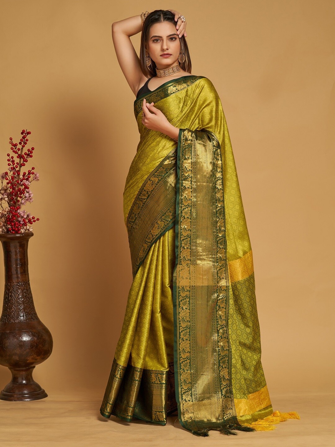 

Sarvada Woven Design Zari Banarasi Saree, Lime green