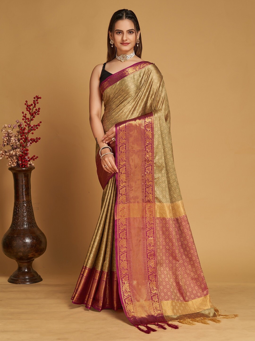 

Sarvada Ethnic Motifs Woven Design Zari Banarasi Saree, Beige